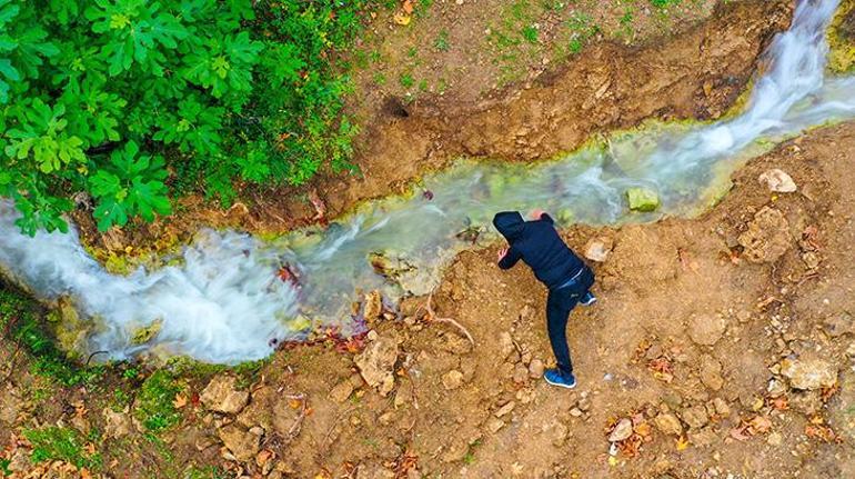 20 yıl sonra yeniden ortaya çıktı! Vatandaş şaşkın: Cenabıallah'ın işi, depremle geldi 6 20 yıl sonra yeniden ortaya çıktı! Vatandaş şaşkın: Cenabıallah'ın işi, depremle geldi