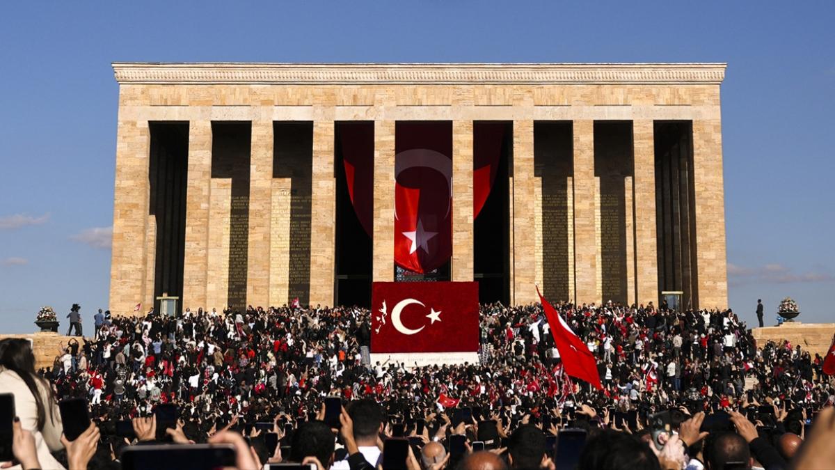 29 Ekim’de Anıtkabir’i 1 milyon 125 bin kişi ziyaret etti