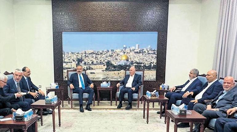 4 anlaşma imzalandı! Körfez turu Kuveyt’le başladı