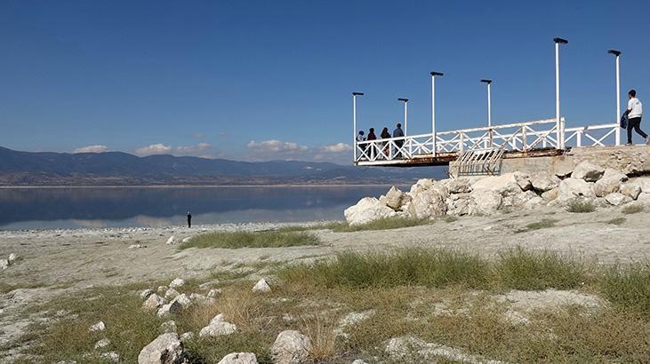 50 yılda yarısı kayboldu! Türkiye’nin en büyük göllerinden biriydi