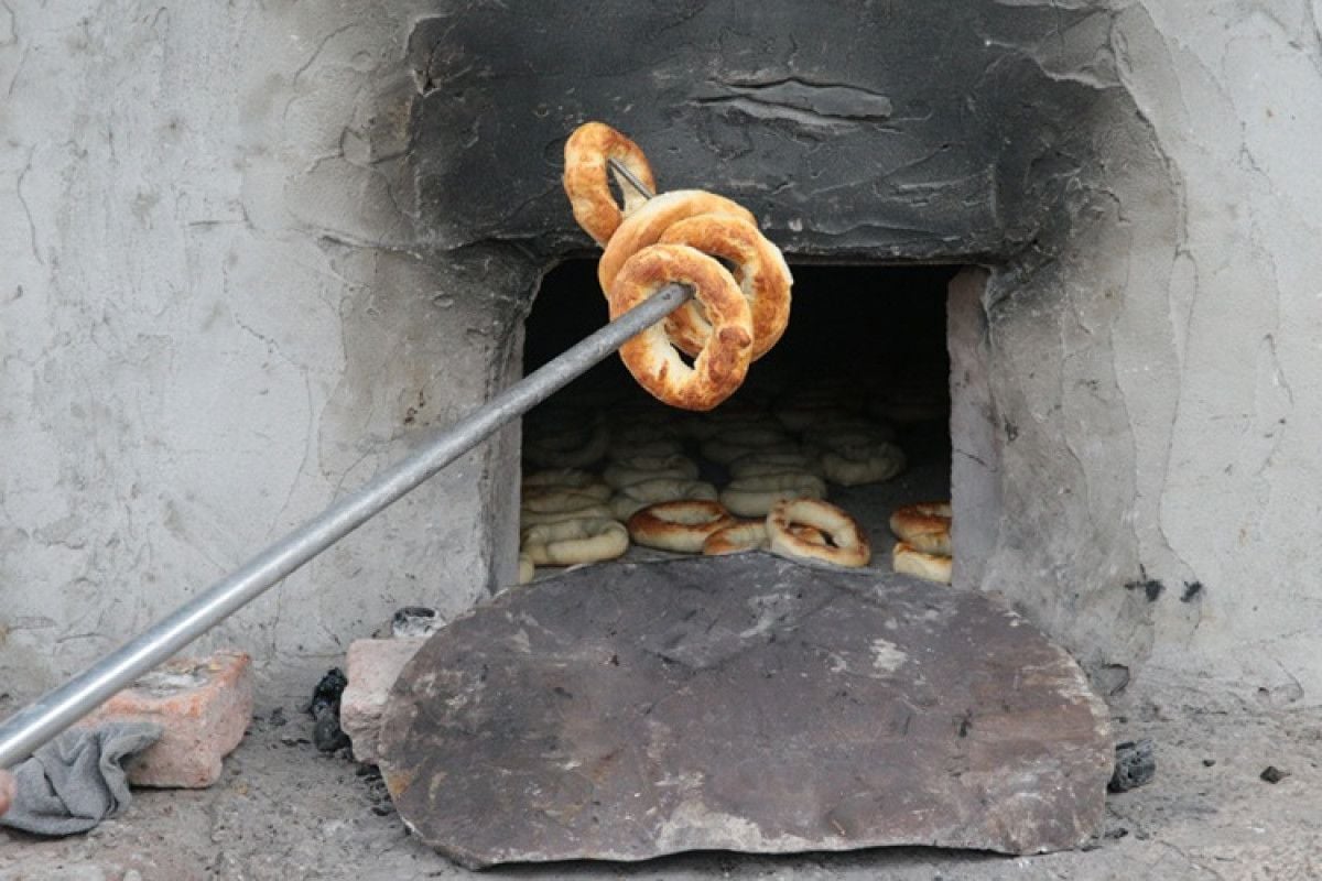 700 yıllık hamur işi! 4 malzeme ile yapılıyor, kış boyu tüketiliyor... 2 700 yıllık hamur işi! 4 malzeme ile yapılıyor, kış boyu tüketiliyor...