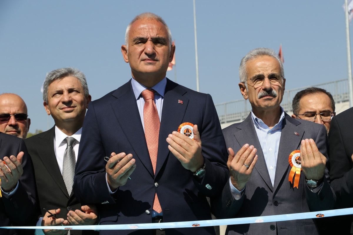 Abdulkadir Uraloğlu: Antalya'nın kalbinde hızlı, güvenli, konforlu bir ulaşım ağını tesis ettik 7 Abdulkadir Uraloğlu: Antalya'nın kalbinde hızlı, güvenli, konforlu bir ulaşım ağını tesis ettik