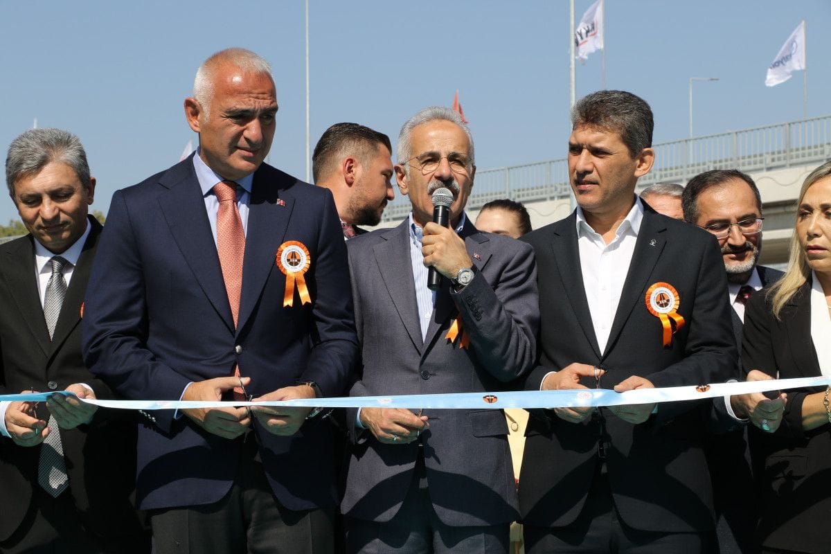 Abdulkadir Uraloğlu: Antalya'nın kalbinde hızlı, güvenli, konforlu bir ulaşım ağını tesis ettik 8 Abdulkadir Uraloğlu: Antalya'nın kalbinde hızlı, güvenli, konforlu bir ulaşım ağını tesis ettik