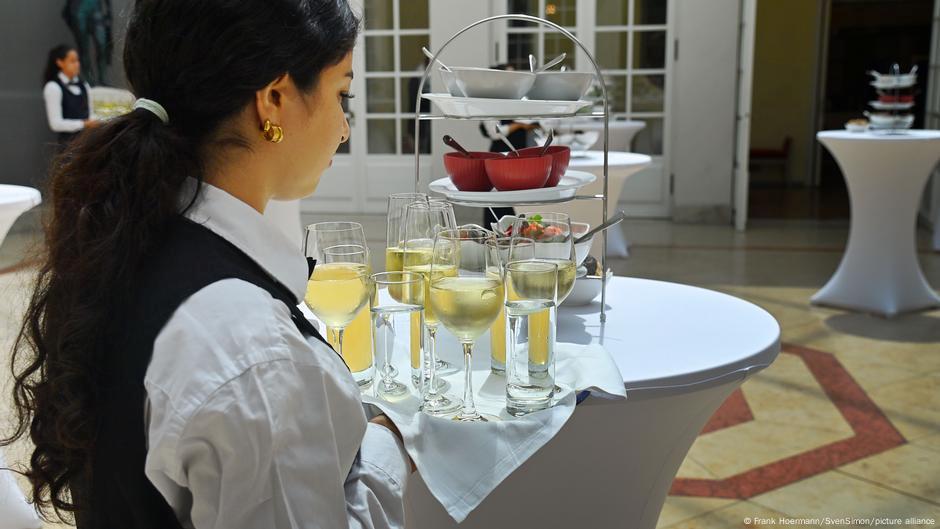 Almanya’da asgari ücrete iki aşamalı zam yapıldı