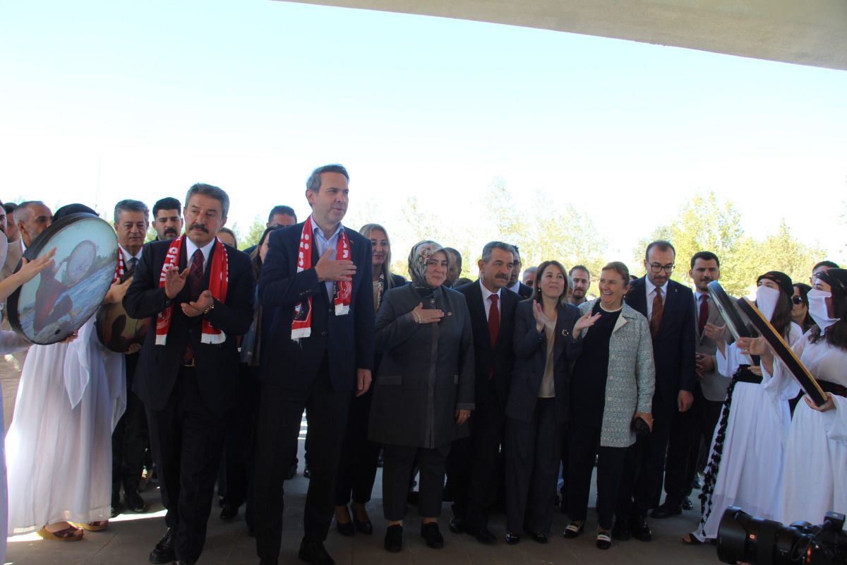 Alparslan Bayraktar: Terörsüz Türkiye çok önemli 3 Alparslan Bayraktar: Terörsüz Türkiye çok önemli