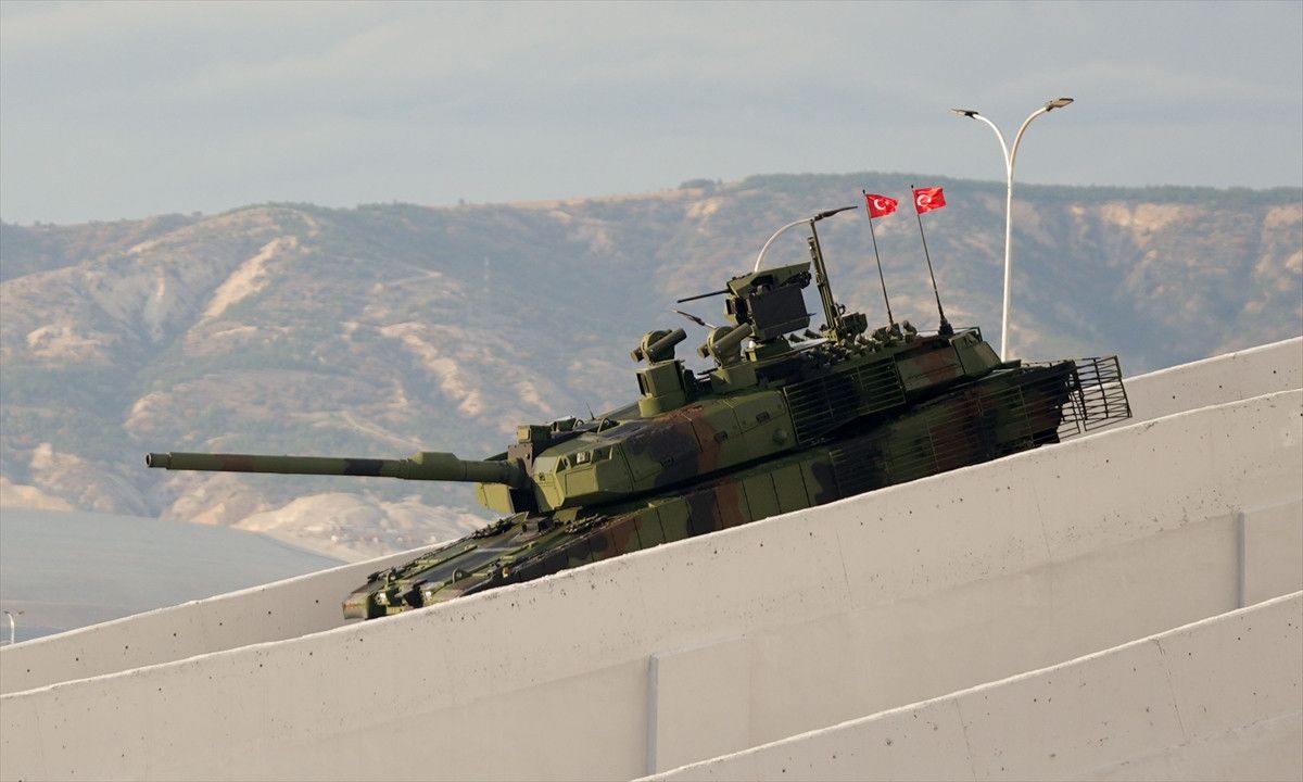 Altay tankları, İsrail ve Yunan basınında geniş yankı uyandırdı 1 Altay tankları, İsrail ve Yunan basınında geniş yankı uyandırdı