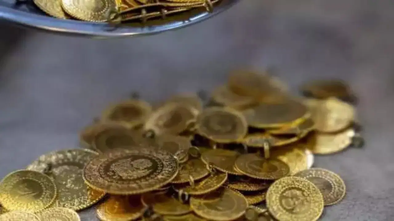 Altında düşüş sürüyor: Fiyatlar o seviyenin altına indi! Gram, çeyrek, Cumhuriyet altını bugün ne kadar oldu? 28 Ekim 2025 Salı altın fiyatları… 5 Altında düşüş sürüyor: Fiyatlar o seviyenin altına indi! Gram, çeyrek, Cumhuriyet altını bugün ne kadar oldu? 28 Ekim 2025 Salı altın fiyatları…