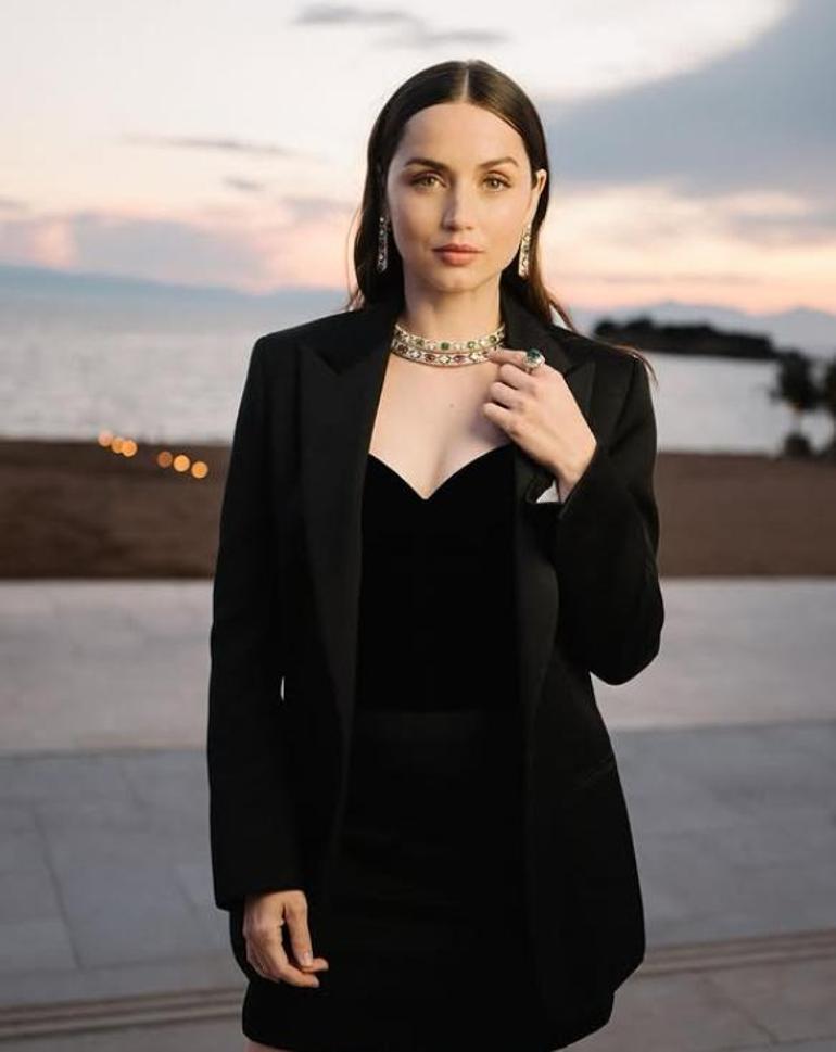 Ana de Armas ve Tom Cruise Ayrılığı: Yaş Farkının Arkasındaki Gerçekler!