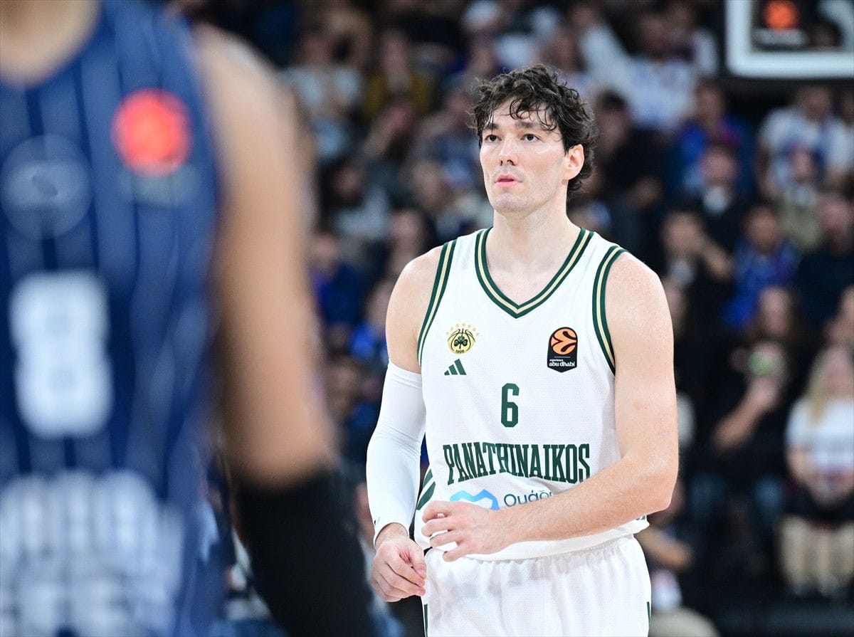 Anadolu Efes evinde Panathinaikos'a yenildi 2 Anadolu Efes evinde Panathinaikos'a yenildi