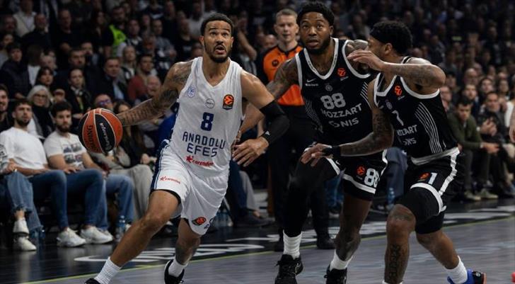 Anadolu Efes, geri dönüşü tamamlayamadı!