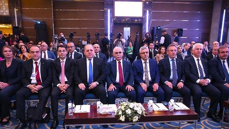 Anayasa Mahkemesi’ne 702 bin başvuru