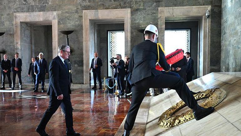 Ankara'ya gelen İngiltere Başbakanı Starmer'den TUSAŞ'a ziyaret! KAAN hakkında bilgi aldı 2 Ankara'ya gelen İngiltere Başbakanı Starmer'den TUSAŞ'a ziyaret! KAAN hakkında bilgi aldı