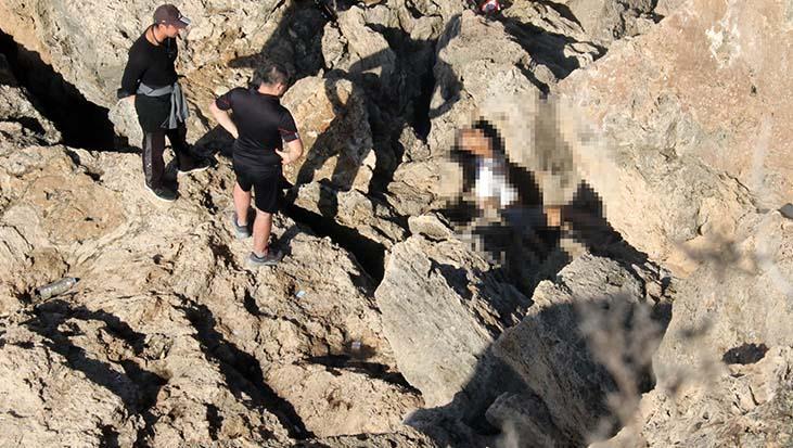 Antalya’da 30 metrelik falezlerden ceset çıktı