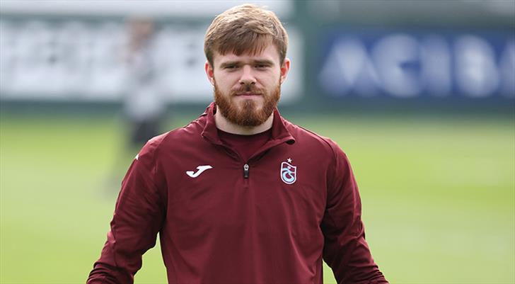 Arseniy Batagov: “Gitmek gibi bir düşüncem yok”