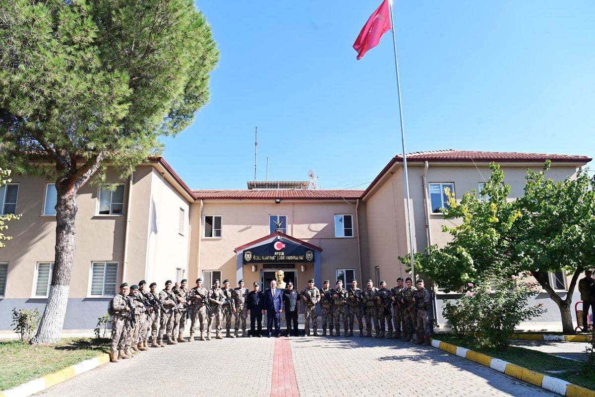 Aydın'da özel harekat polisleri, dualarla Suriye'ye uğurlandı