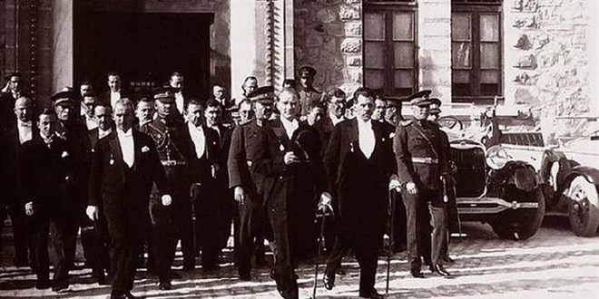 Bağımsızlığımızın nişanesi Cumhuriyet