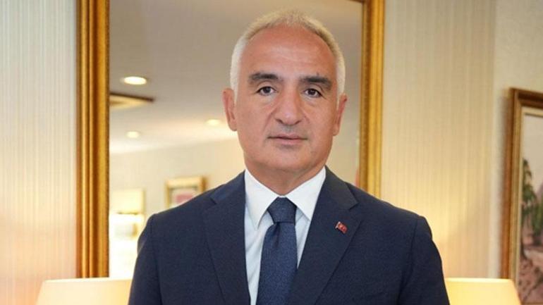 Bakan Ersoy: AKM, Türkiye’nin kültür-sanat vizyonunun sembolü olmayı sürdürecek