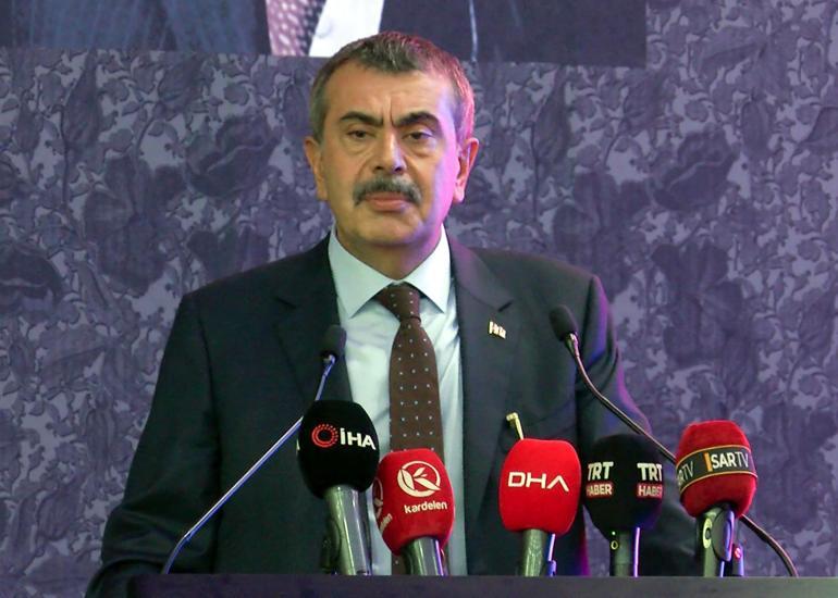 Bakan Tekin duyurdu! Okul kayıtlarında yeni dönem başlıyor