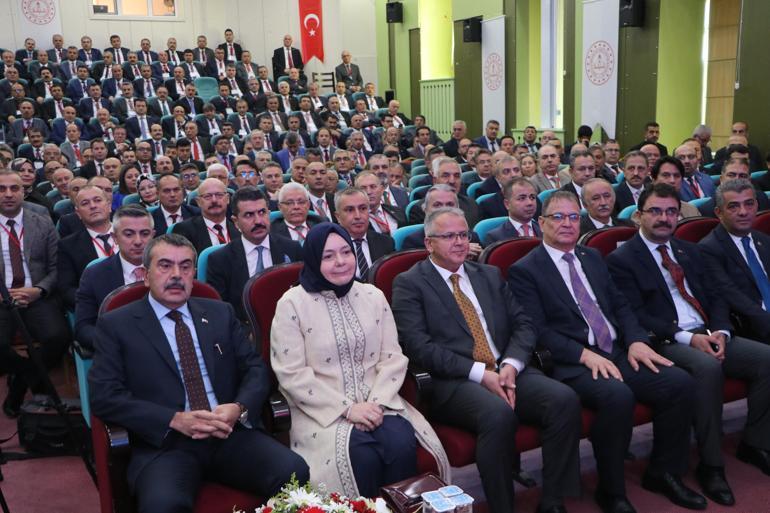 Bakan Tekin duyurdu! Okul kayıtlarında yeni dönem başlıyor