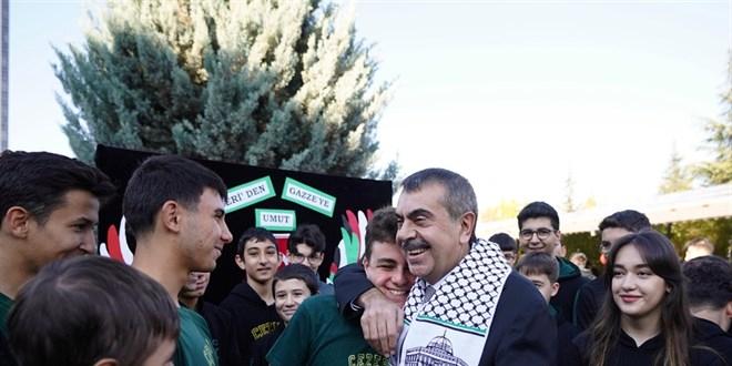 Bakan Tekin: Filistin Kermeslerinden Elde Edilen 80 Milyon TL’lik Hayırsever Gelir