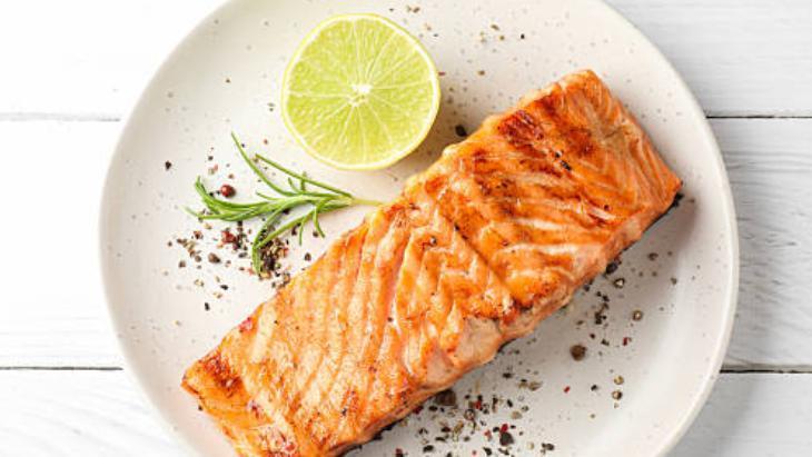 Balığa limon sıkınca ‘hazır’ sanmayın! Uzmanlar piştikten sonra diyor: Bakteri yayıyor 2 Balığa limon sıkınca ‘hazır’ sanmayın! Uzmanlar piştikten sonra diyor: Bakteri yayıyor