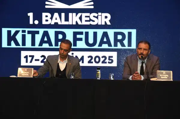 Balıkesir Kitap Fuarı’na yoğun ilgi: 50 bin kitapsever 1 Balıkesir Kitap Fuarı’na yoğun ilgi: 50 bin kitapsever