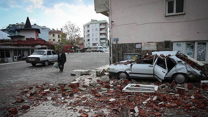 Balıkesir’deki 6.1’lik depremin ardından Bakan Yerlikaya son durumu açıkladı