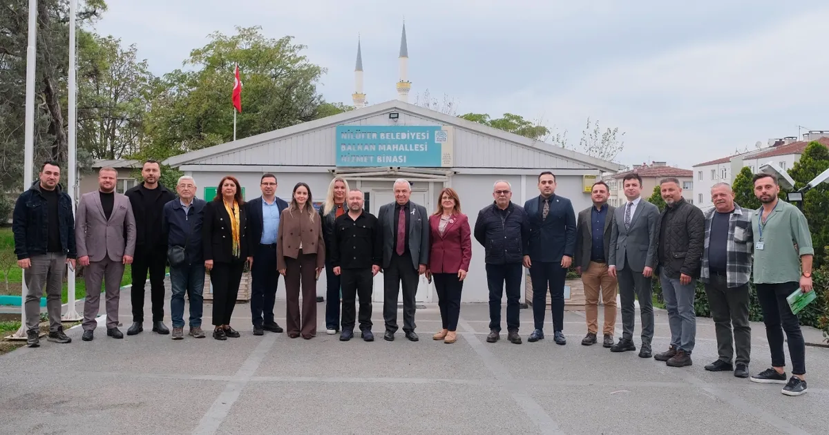 Başkan Şadi Özdemir, Balkan ve Kurtuluş Sakinlerini Dinledi