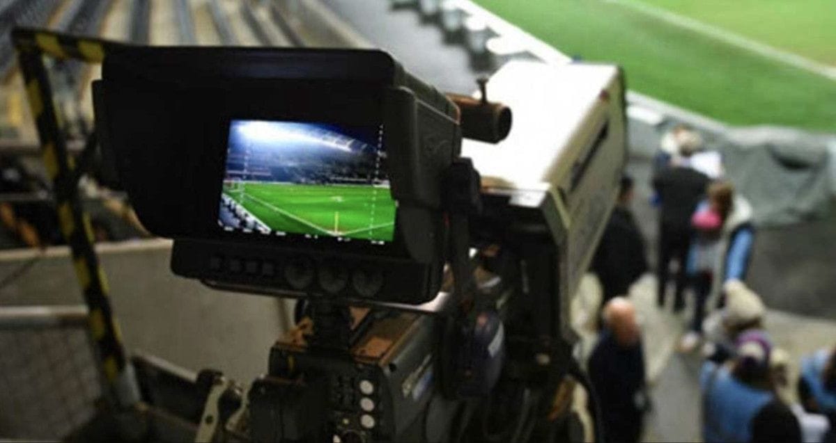 Beşiktaş'tan yayıncı kuruluş tepkisi 1 Beşiktaş'tan yayıncı kuruluş tepkisi