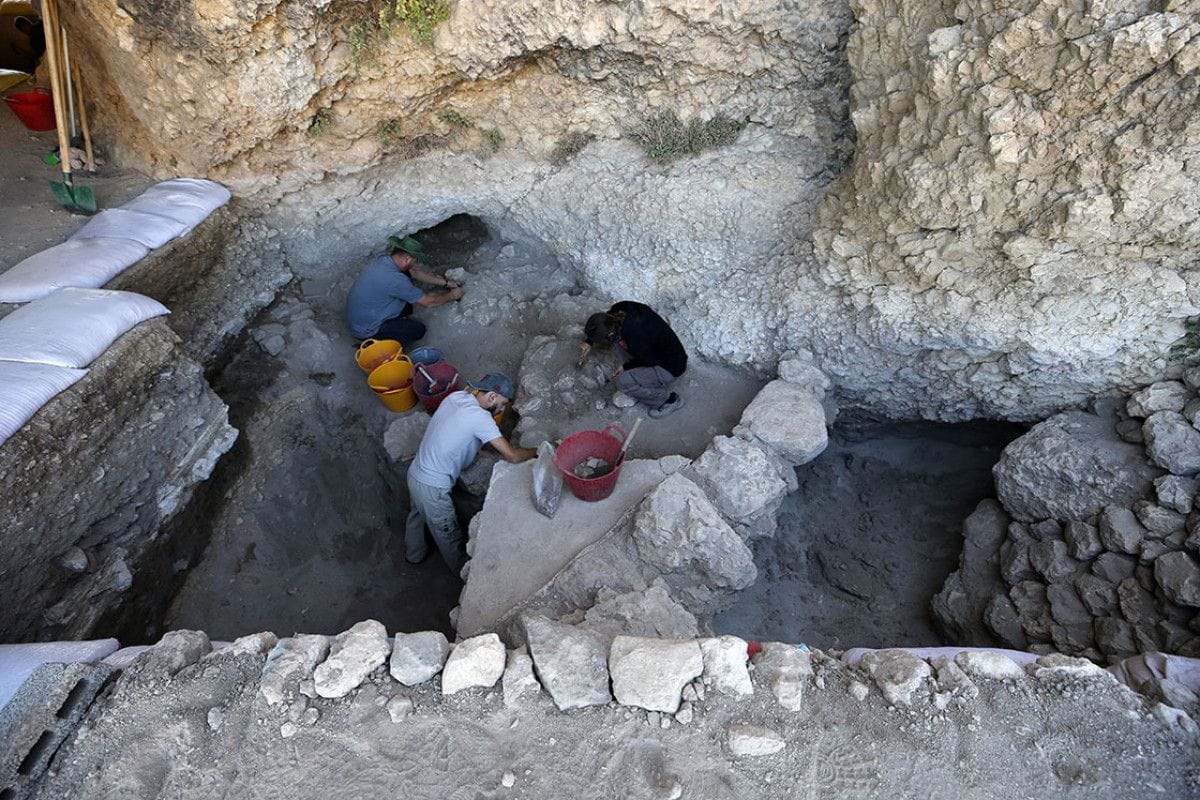 Bitlis'teki Delikli Mağara’da 8 bin yıllık yaşam izleri ortaya çıkarıldı
