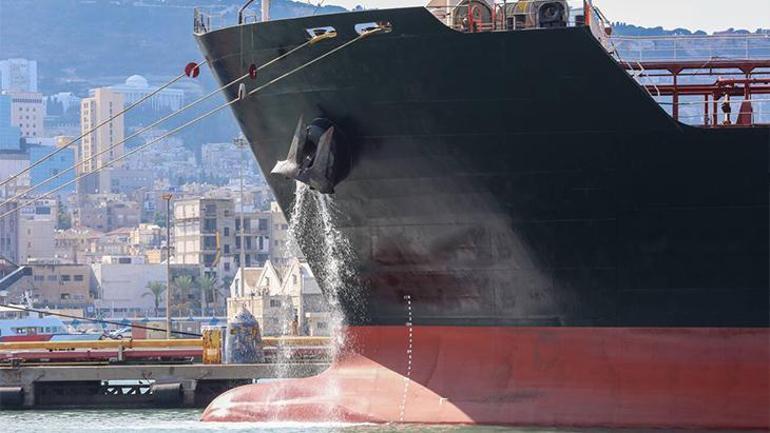 Boş dönen gemiler su taşırsa ne olur? 2 milyar dolarlık fırsat: 'Nehirlerimizden petrol akıyor' 1 Boş dönen gemiler su taşırsa ne olur? 2 milyar dolarlık fırsat: 'Nehirlerimizden petrol akıyor'