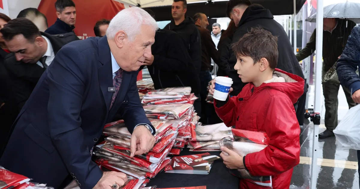 Bursa Cumhuriyetine Sahip Çıkıyor