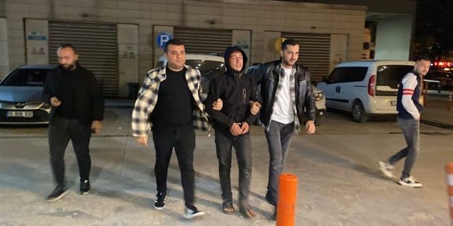 Bursa’da Çalıntı Motosikletle Firari Hükümlü Yakalandı: Adaletin Kıskacında