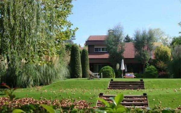 Çağatay Ulusoy Lüleburgaz’da köy evi satın aldı! Bakın kime komşu oldu