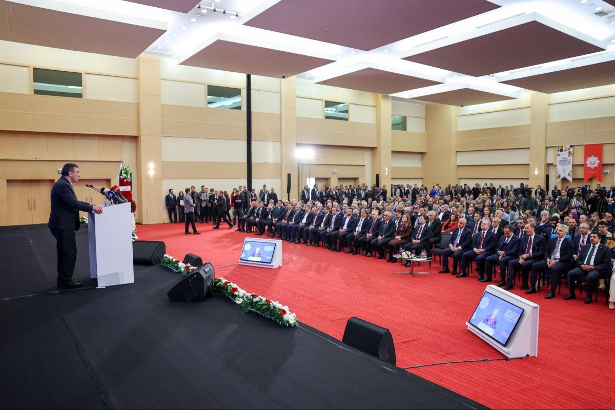 Cevdet Yılmaz: 186 ülkeye 2 binden fazla tarım ürünü ihraç ediyoruz 1 Cevdet Yılmaz: 186 ülkeye 2 binden fazla tarım ürünü ihraç ediyoruz