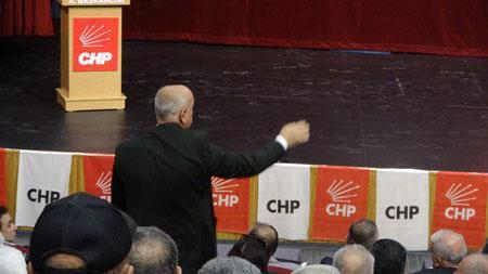 CHP'nin Sivas kongresinde ortalığı karıştıran sözler: Etekli fotoğraflarımı paylaştılar