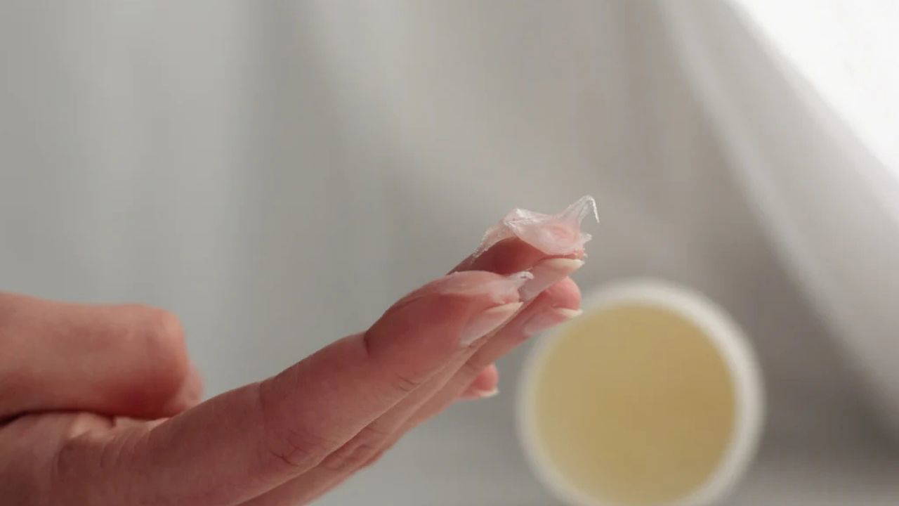 Cildinize gece boyunca ışıltı katın: Slugging tekniği ve mucizevi faydaları 1 Cildinize gece boyunca ışıltı katın: Slugging tekniği ve mucizevi faydaları