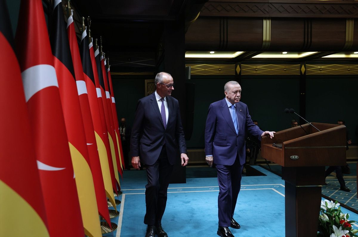 Cumhurbaşkanı Erdoğan: Almanya, Gazze'deki Soykırımı Neden Göz Ardı Ediyor? 5 Cumhurbaşkanı Erdoğan: Almanya, Gazze'deki Soykırımı Neden Göz Ardı Ediyor?