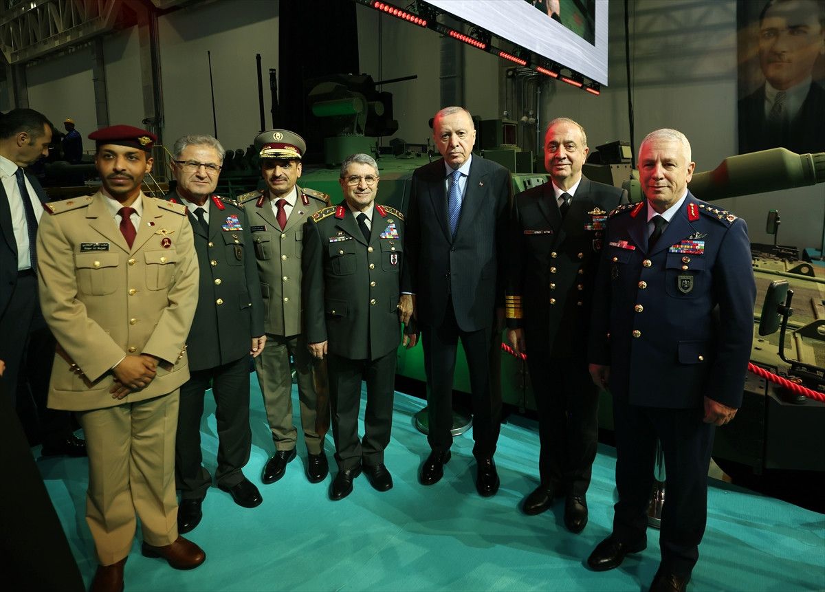 Cumhurbaşkanı Erdoğan, Altay'la fotoğraf çektirdi