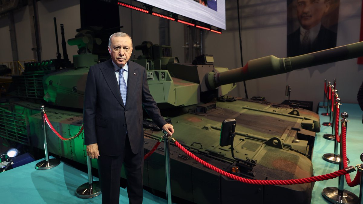 Cumhurbaşkanı Erdoğan, Altay’la fotoğraf çektirdi