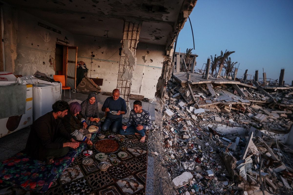 Cumhurbaşkanı Erdoğan, BM’de Foto Muhabire Ödül Verdi 7 Cumhurbaşkanı Erdoğan, BM’de Foto Muhabire Ödül Verdi