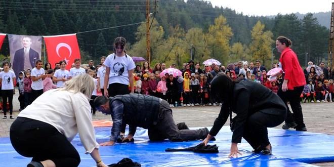 Cumhuriyet Bayramı Gösterisinde Kalpleri Duygularla Dolduran Anlar!