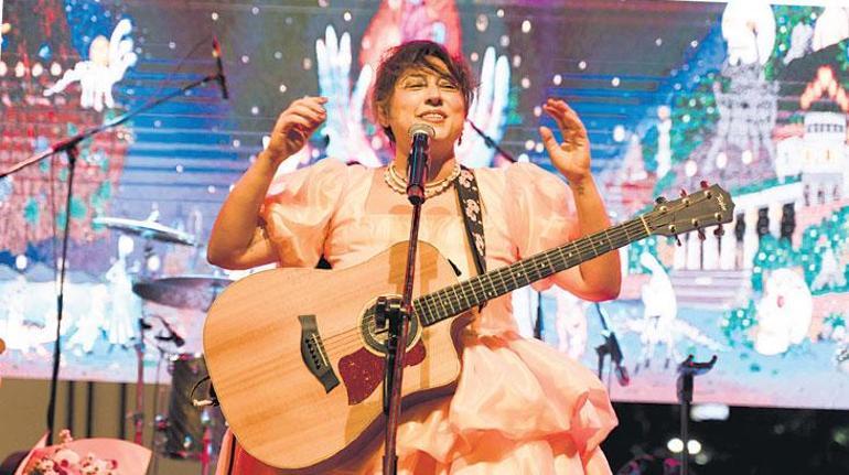 Cumhuriyet Coşkusunun Sahnede Parıltısı 3 Cumhuriyet Coşkusunun Sahnede Parıltısı