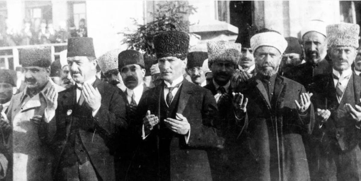 Cumhuriyet ile gelen değişim: İşte 10 temel hak ve özgürlük 4 Cumhuriyet ile gelen değişim: İşte 10 temel hak ve özgürlük