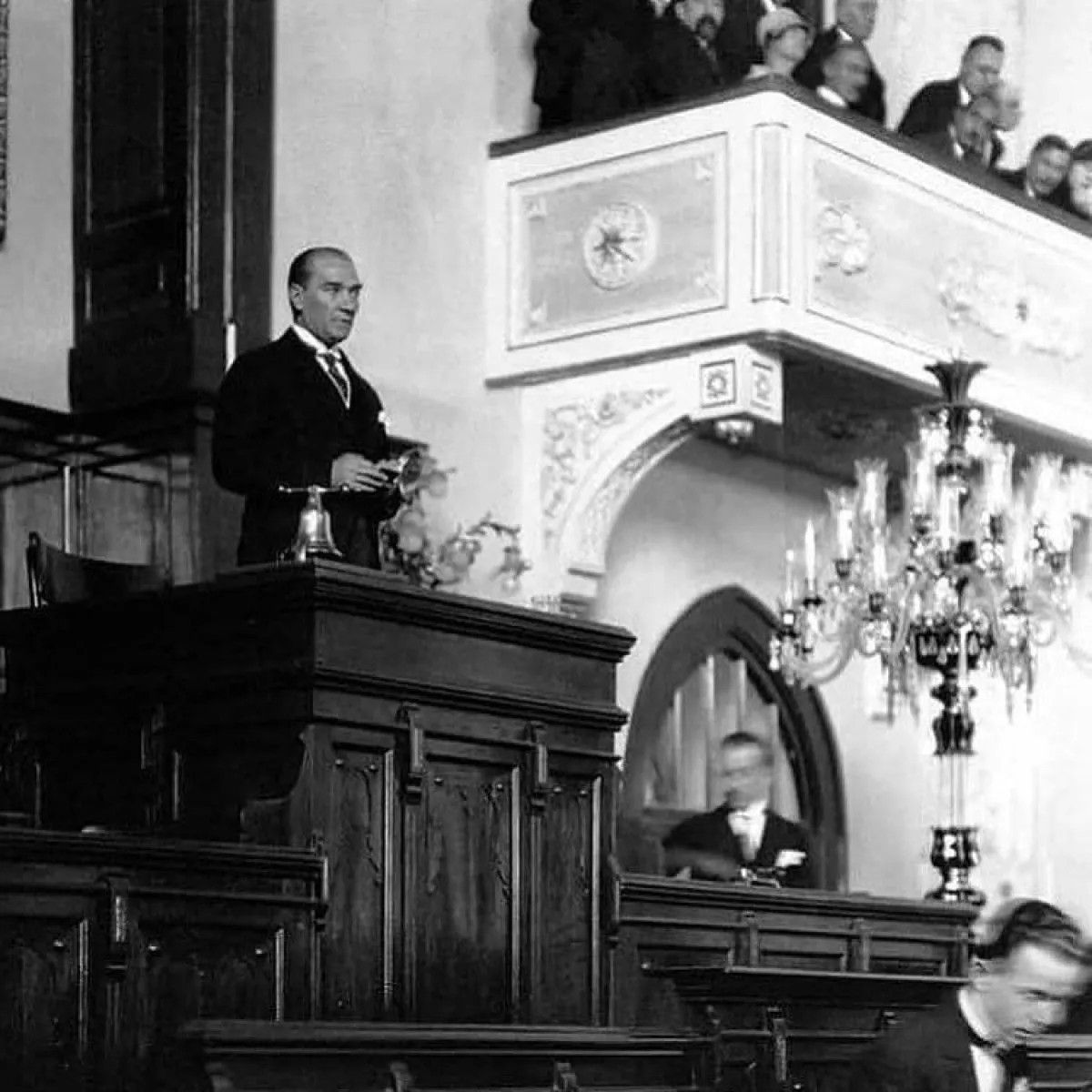 Cumhuriyet ile gelen değişim: İşte 10 temel hak ve özgürlük 5 Cumhuriyet ile gelen değişim: İşte 10 temel hak ve özgürlük