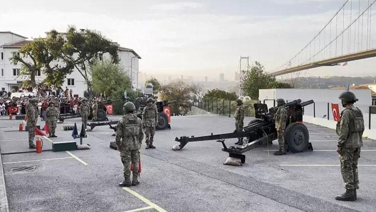 Cumhuriyet’in 102. yılı kutlamaları 21 pare top atışıyla bugün başlayacak