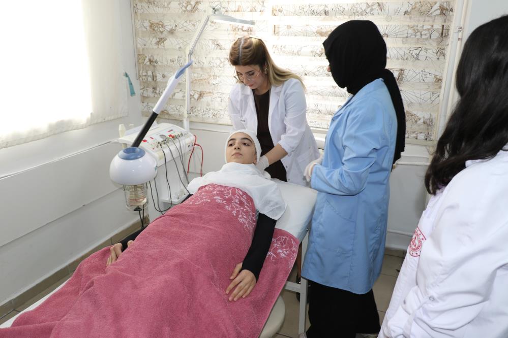 Eğitimde Yeni Bir Dönem: Lisede Hem Meslek Hem Gelir! 3 Eğitimde Yeni Bir Dönem: Lisede Hem Meslek Hem Gelir!