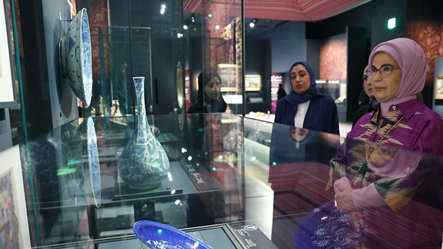 Emine Erdoğan, Katar’da İslam Eserleri Müzesi’ne ziyarette bulundu