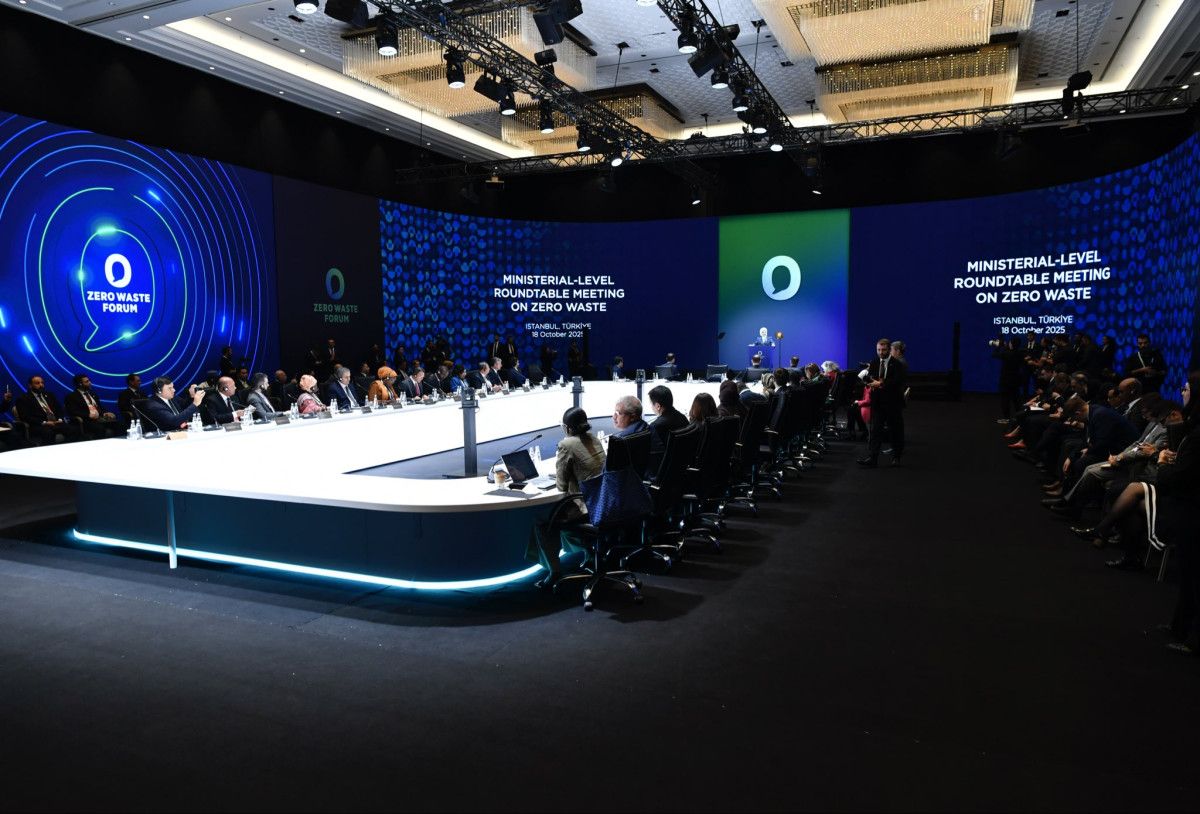 Emine Erdoğan: Türkiye'nin 'sıfır atık' yolculuğu 8 yılı geride bıraktı 1 Emine Erdoğan: Türkiye'nin 'sıfır atık' yolculuğu 8 yılı geride bıraktı