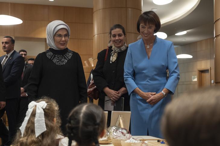 Emine Erdoğan ve Charlotte Merz: Millet Kütüphanesi'nde Bilgeliğin İzinde